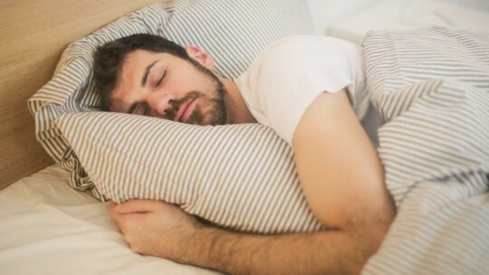Optimer din søvn: Kosttilskud til en bedre nattesøvn